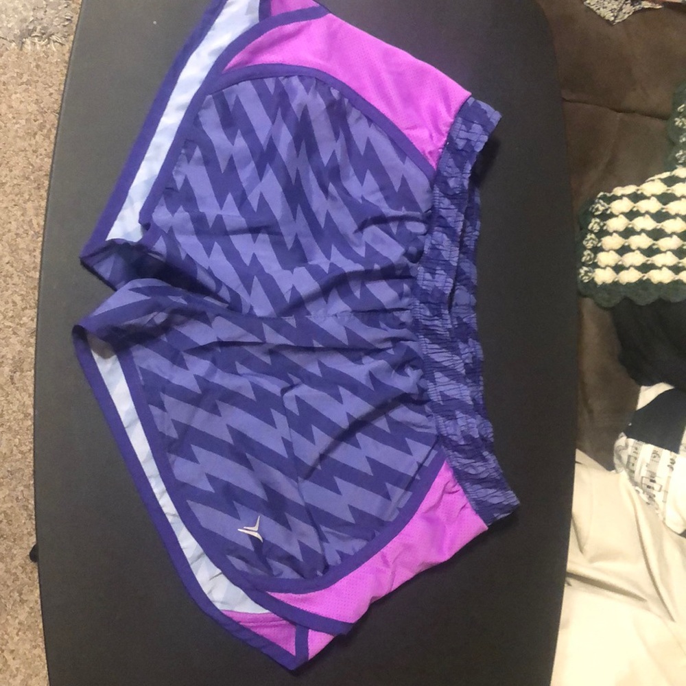 Running shorts